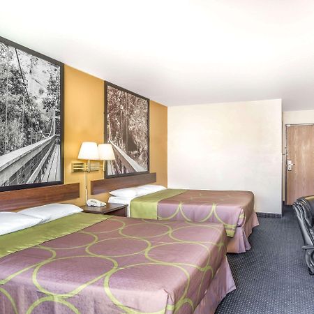 ซูเปอร์ 8 บาย วินด์แฮม ฟีนิกซ์/เมซา/กิลเบิร์ต โร้ด Hotel ภายนอก รูปภาพ