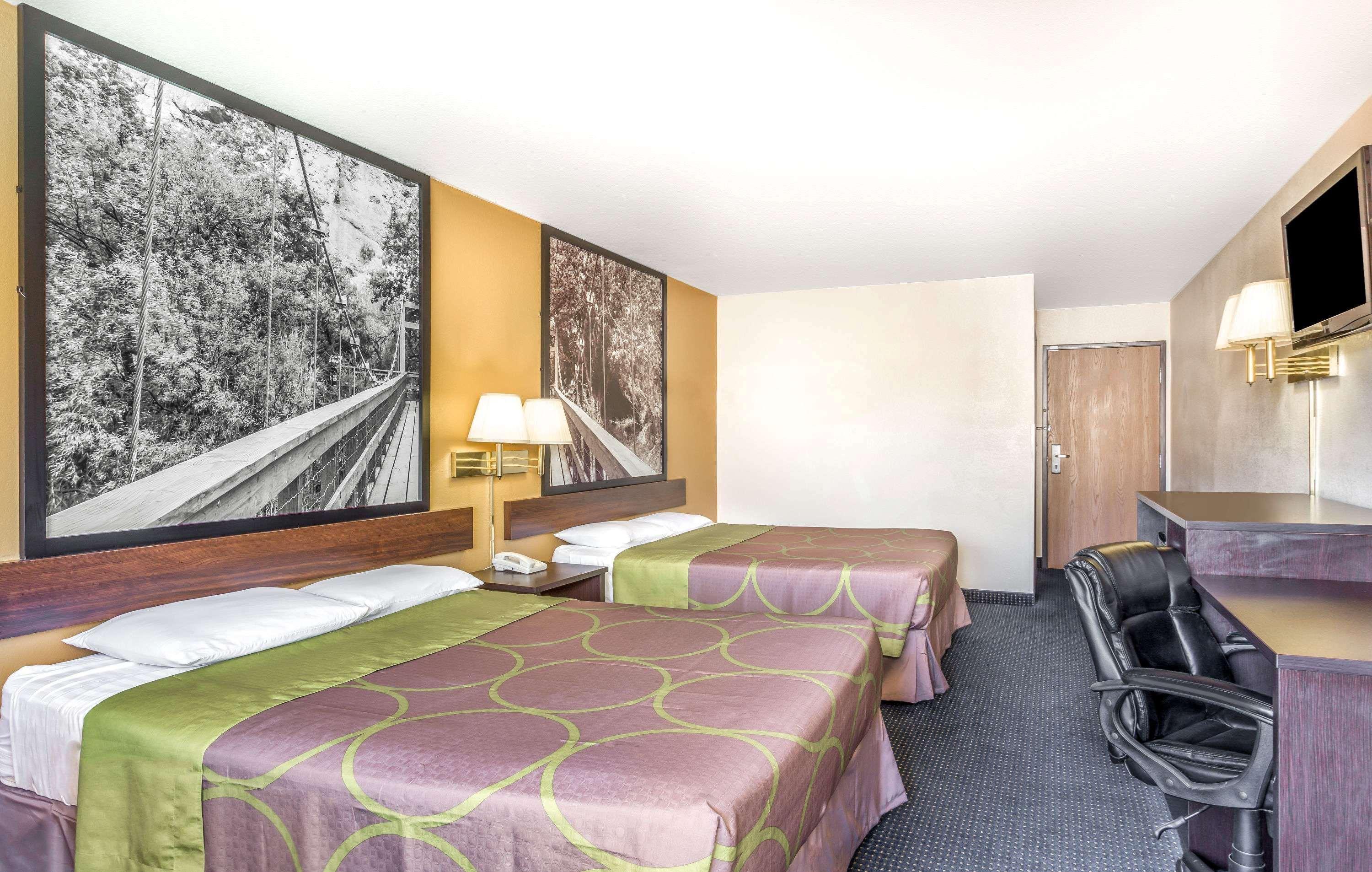 ซูเปอร์ 8 บาย วินด์แฮม ฟีนิกซ์/เมซา/กิลเบิร์ต โร้ด Hotel ภายนอก รูปภาพ