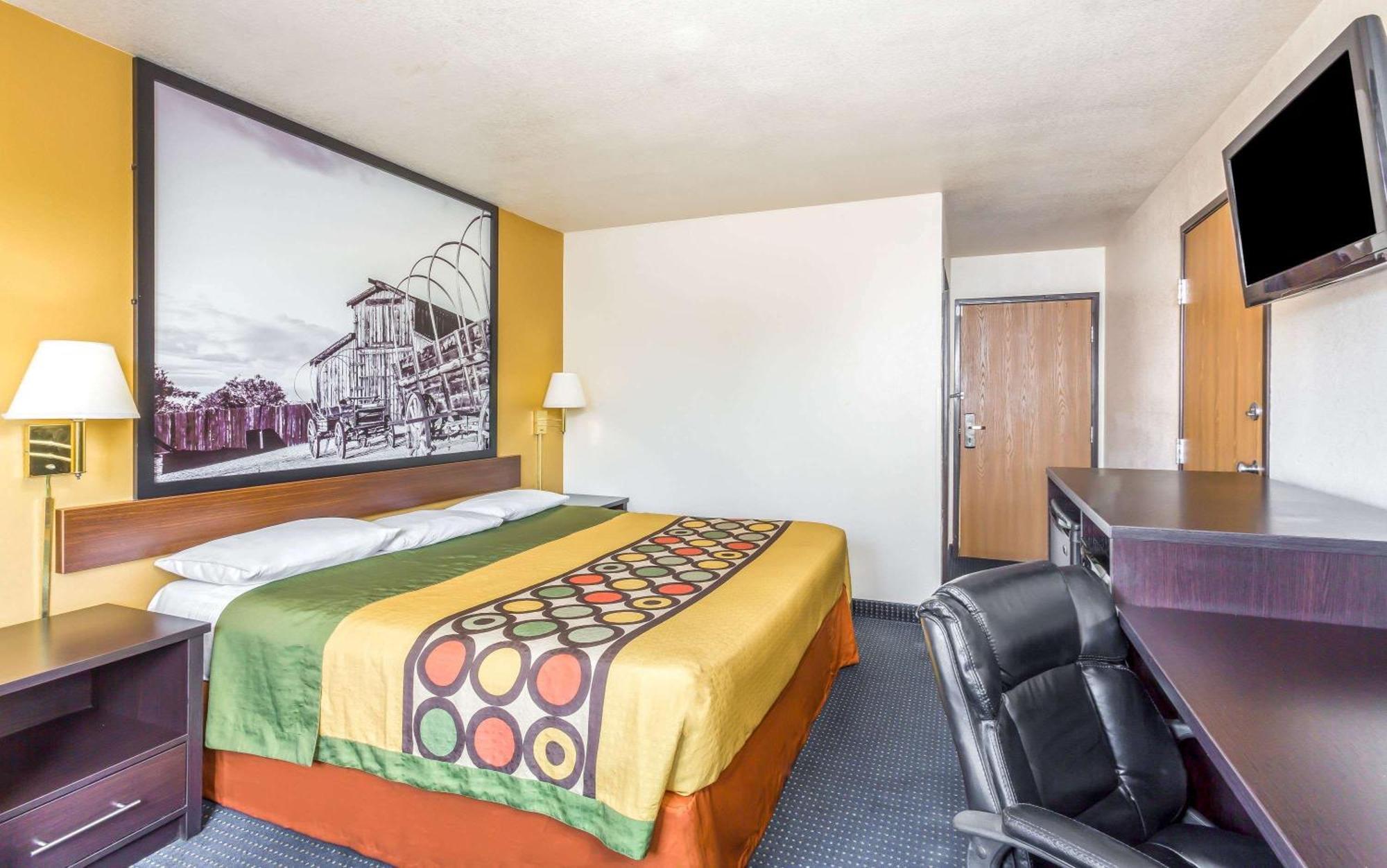 ซูเปอร์ 8 บาย วินด์แฮม ฟีนิกซ์/เมซา/กิลเบิร์ต โร้ด Hotel ภายนอก รูปภาพ
